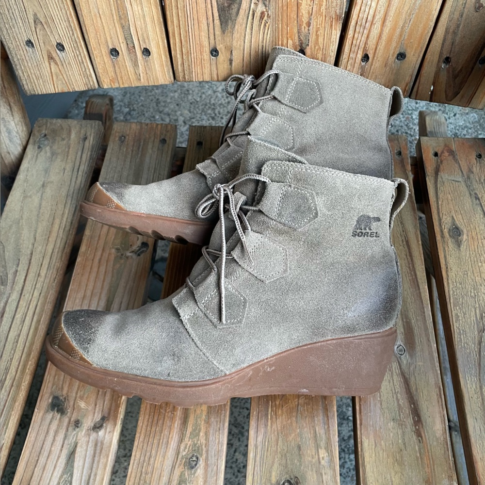 Sorel Toronto Wedge Suede Boot Lace Up Womens Size 10.5
